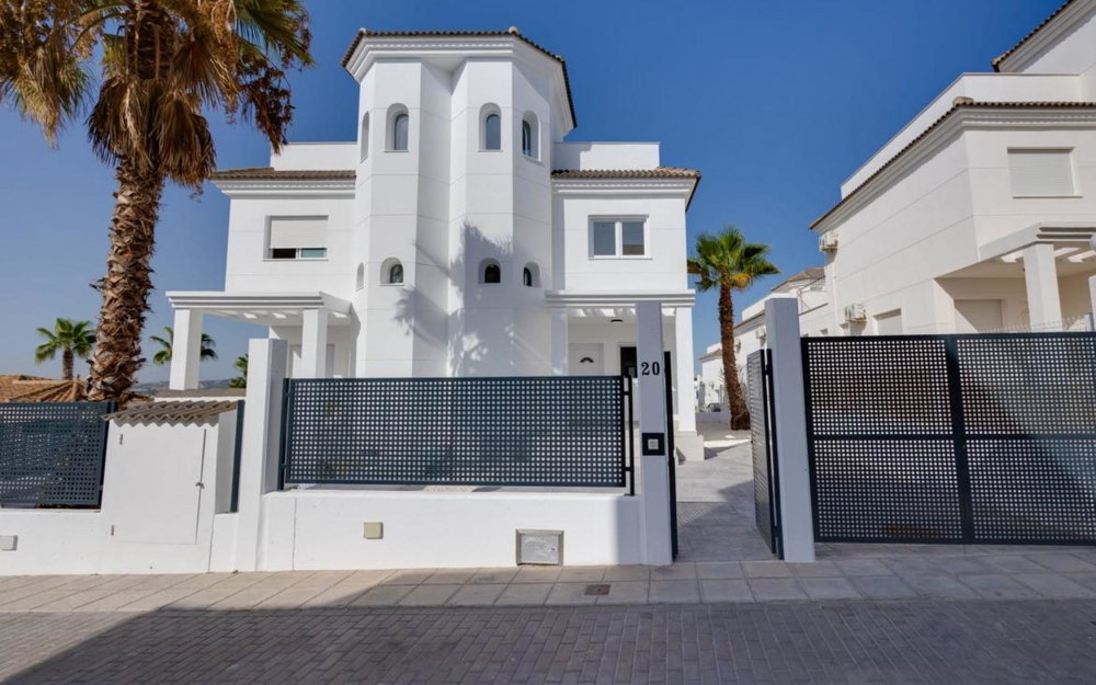 La Marina · Alicante REF #CSPN-56876 · Villa 620892837
