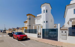 La Marina · Alicante REF #CSPN-56876 · Villa 620892837