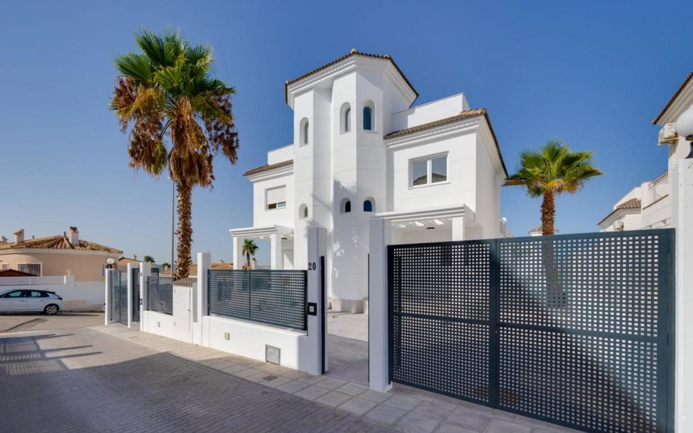 La Marina · Alicante REF #CSPN-56876 · Villa 620892837