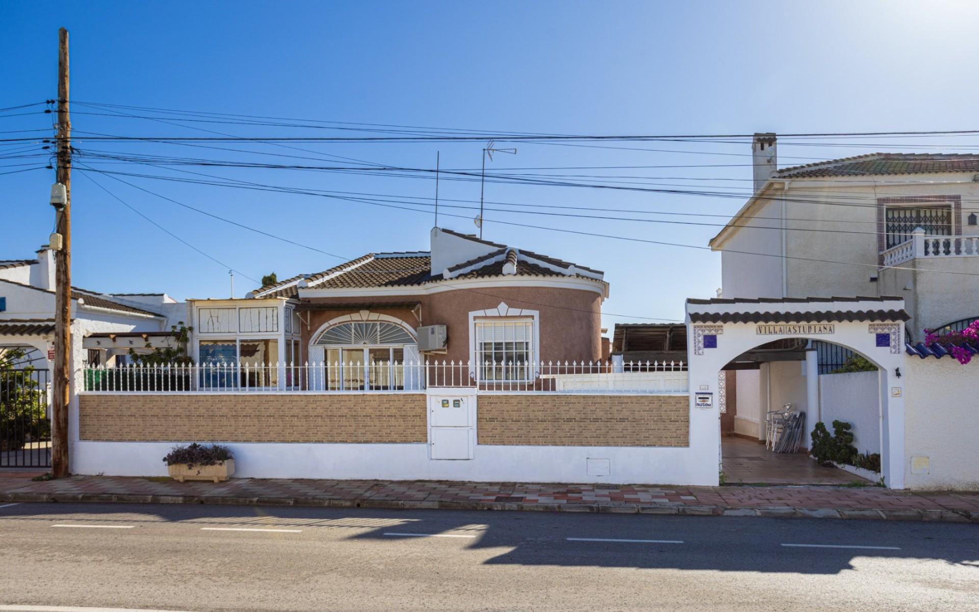 Torrevieja · Alicante REF #CSPB-49375 · Villa