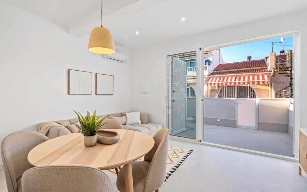 Torrevieja · Alicante REF #CSPC-94173 · Townhouse 1280068407