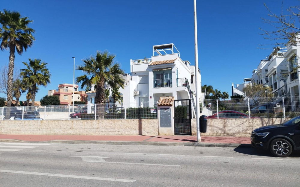 Torrevieja · Alicante REF #CSPA-67469 · Townhouse 4252763853