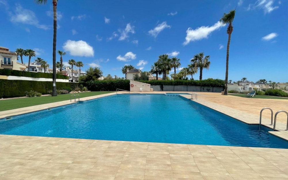 Villamartin · Alicante REF #CSPE-94119 · Villa 753813208