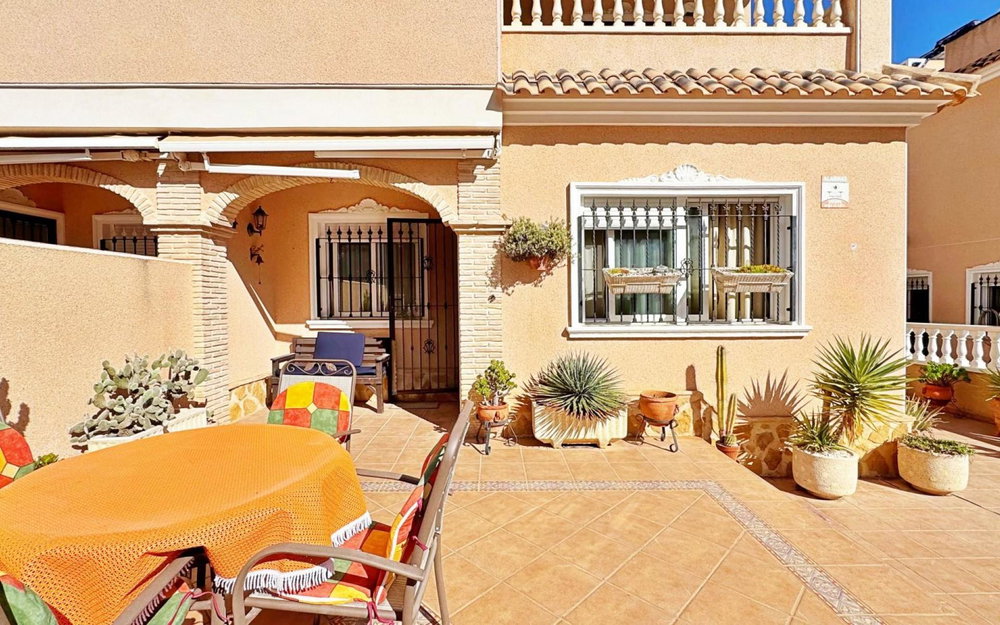 Villamartin · Alicante REF #CSPY-77945 · Townhouse 2151763007