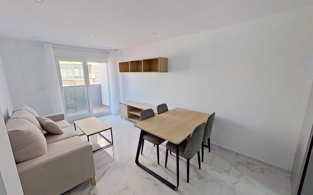 Torrevieja · Alicante REF #CSPX-55817 · Apartment 1025368316