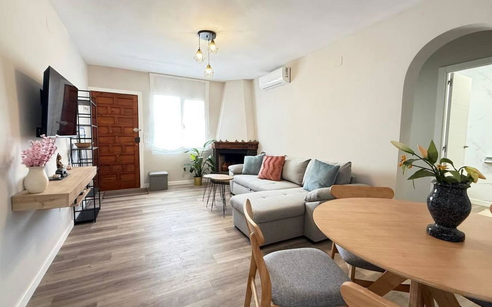 Orihuela · Alicante REF #CSPX-59477 · Villa 3922647382