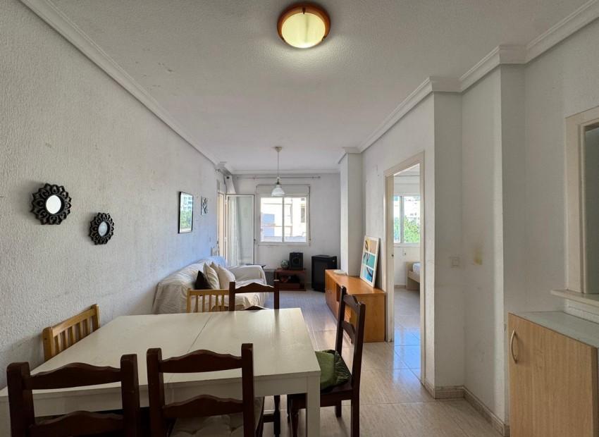 Torrevieja · Alicante REF #CSPX-33527 · Apartment 1479836978