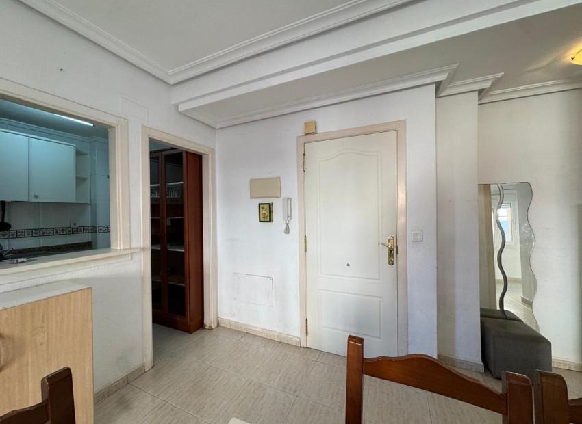 Torrevieja · Alicante REF #CSPX-33527 · Apartment 1479836978