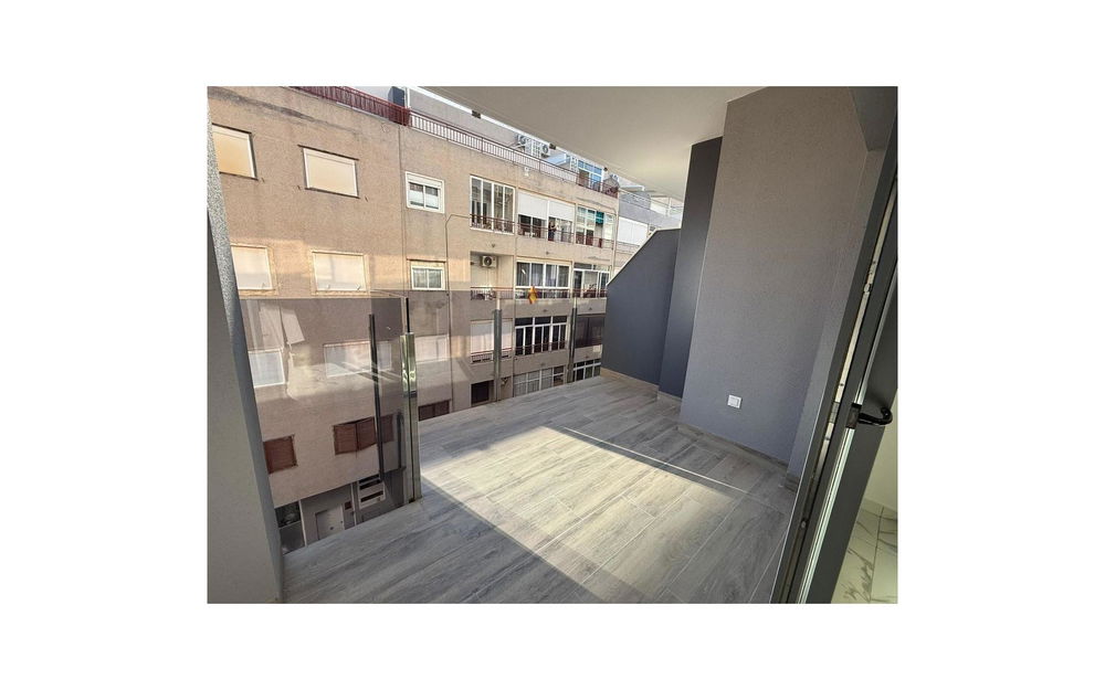 Torrevieja · Alicante REF #CSPX-45565 · Apartment 811439975