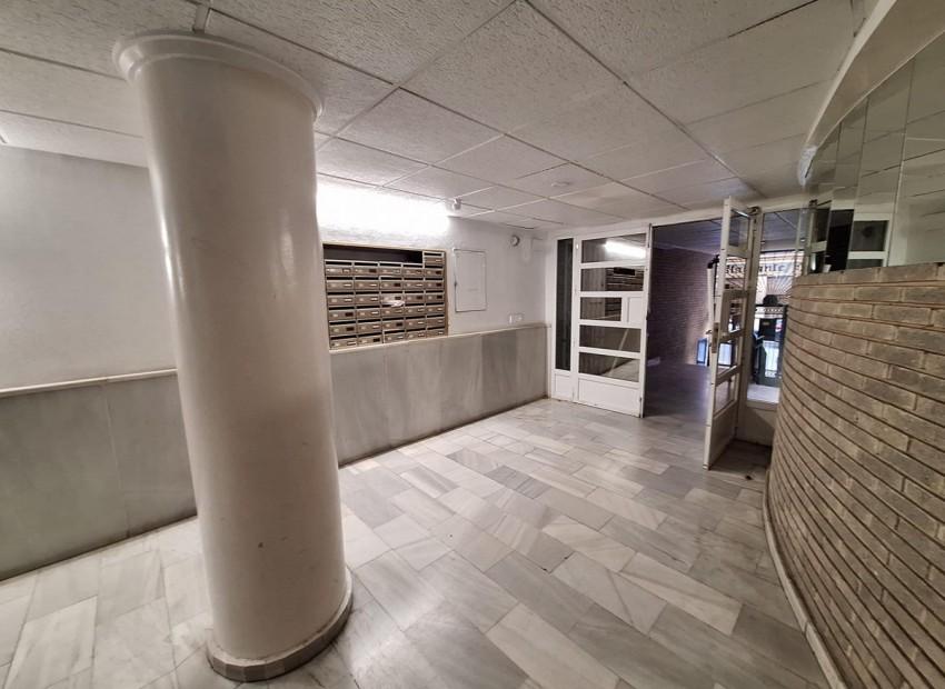 Torrevieja · Alicante REF #CSPX-88417 · Apartment 3767514061