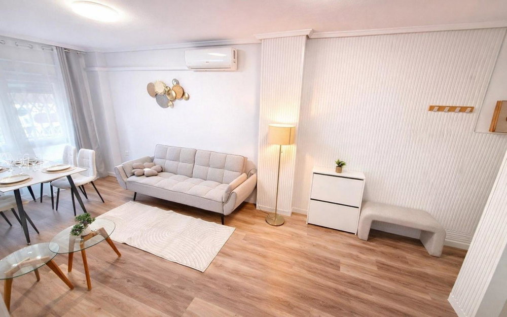 Torrevieja · Alicante REF #CSPX-99309 · Apartment 3823961035