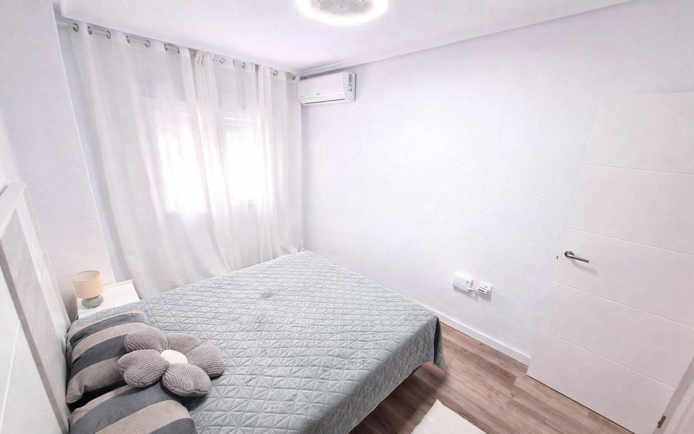Torrevieja · Alicante REF #CSPX-99309 · Apartment 3823961035