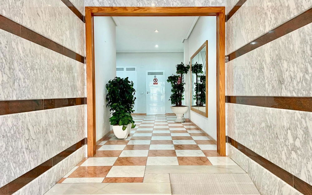 Torrevieja · Alicante REF #CSPX-49946 · Apartment 1306506640