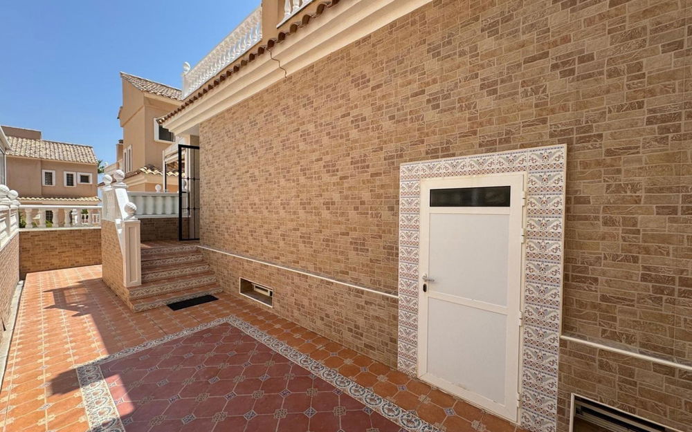 Guardamar Del Segura · Alicante REF #CSPX-92451 · Villa 852321154
