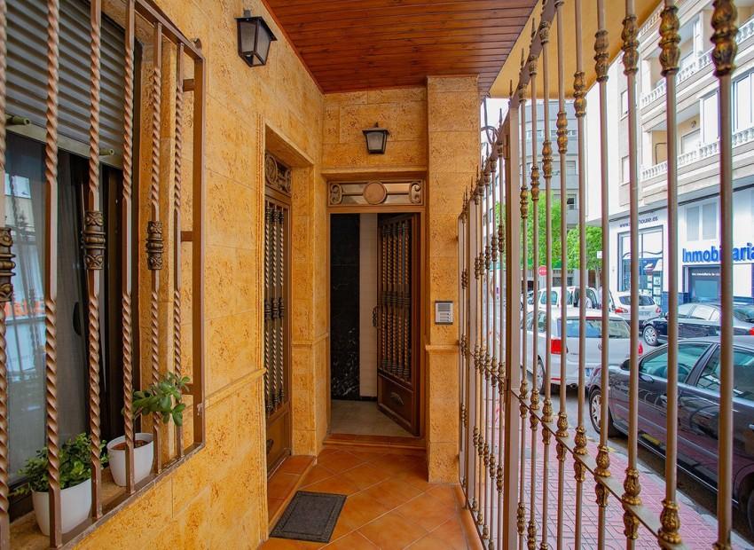 Torrevieja · Alicante REF #CSPX-88165 · Apartment 1307225486