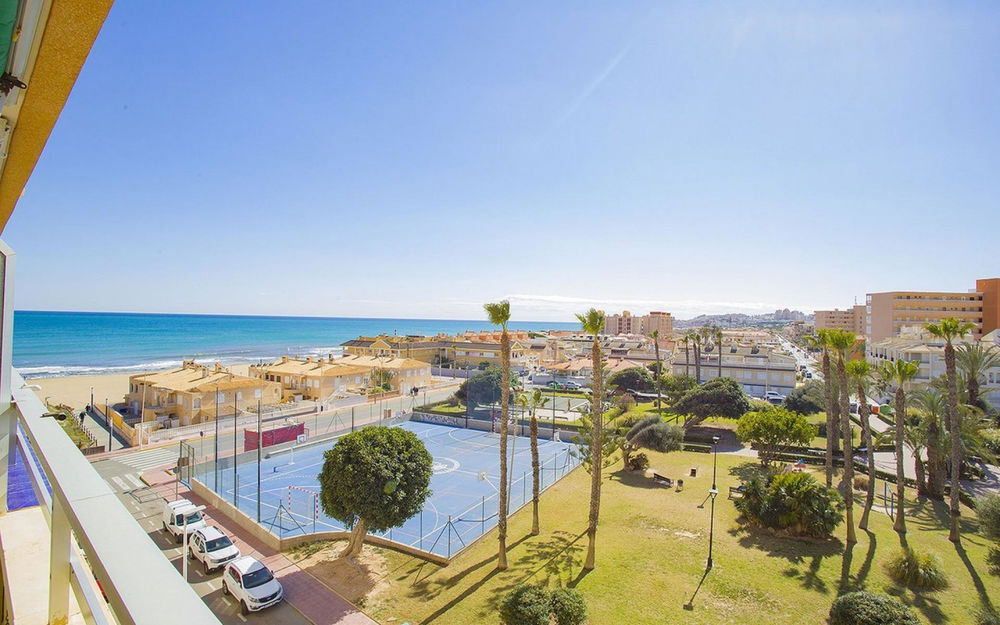 Torrevieja · Alicante REF #CSPX-21614 · Apartment 2842931233