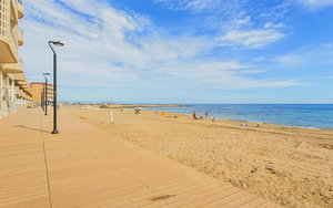 Torrevieja · Alicante REF #CSPX-75976 · Apartment 4129123987