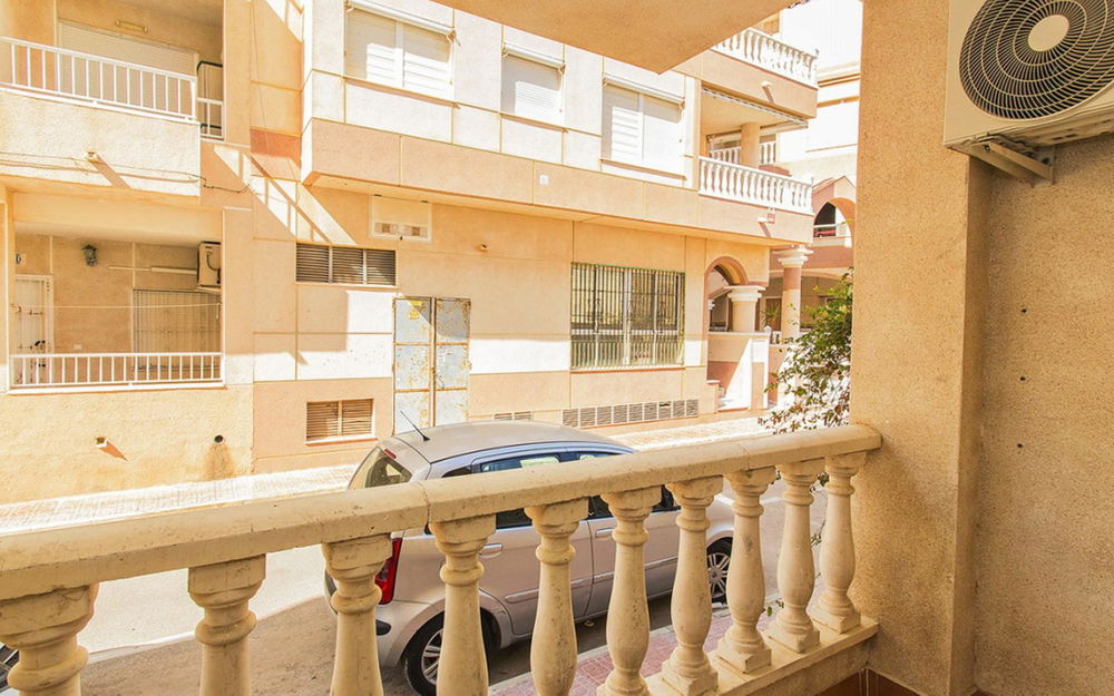 Torrevieja · Alicante REF #CSPX-75976 · Apartment 4129123987