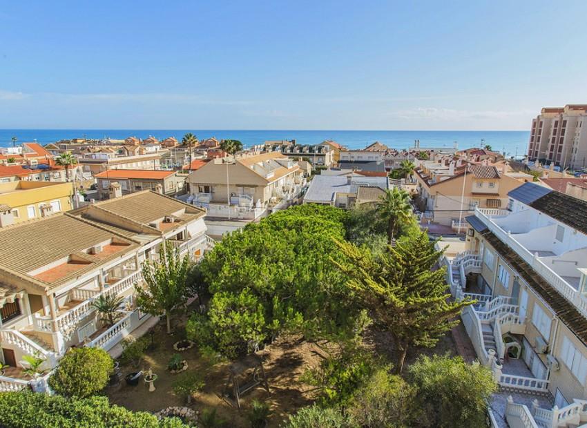 Torrevieja · Alicante REF #CSPX-56128 · Apartment 356579231