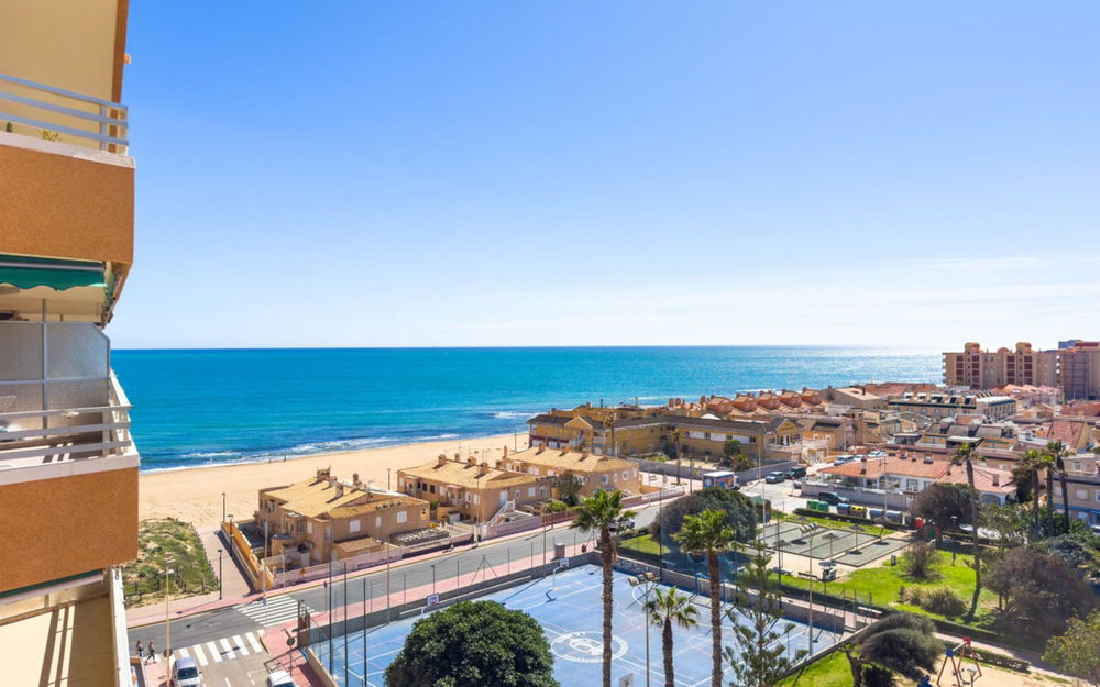 Torrevieja · Alicante REF #CSPX-70126 · Apartment 1983900988