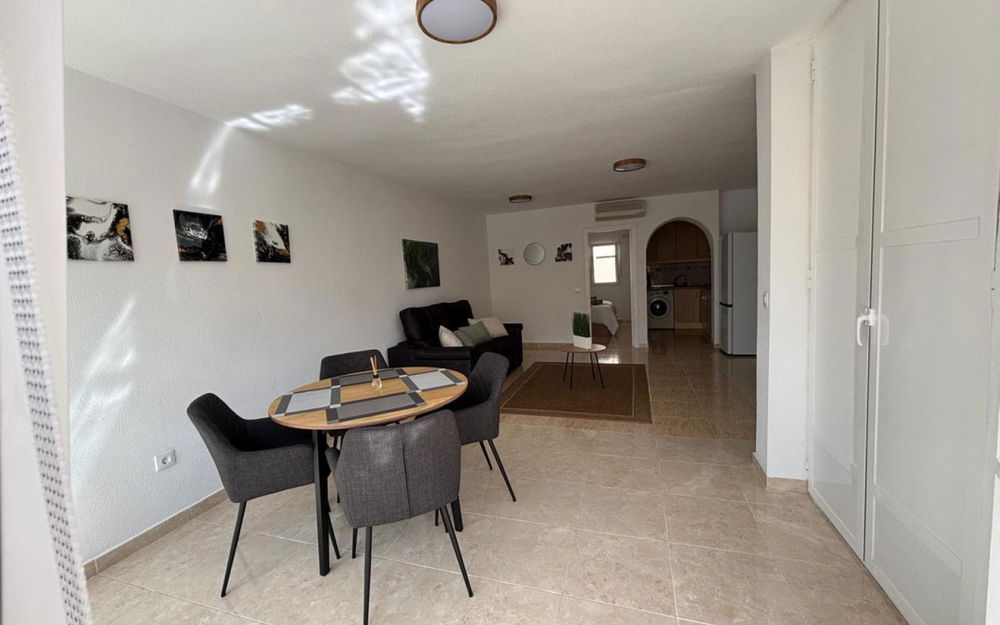 Torrevieja · Alicante REF #CSPX-73692 · Apartment 4116069887