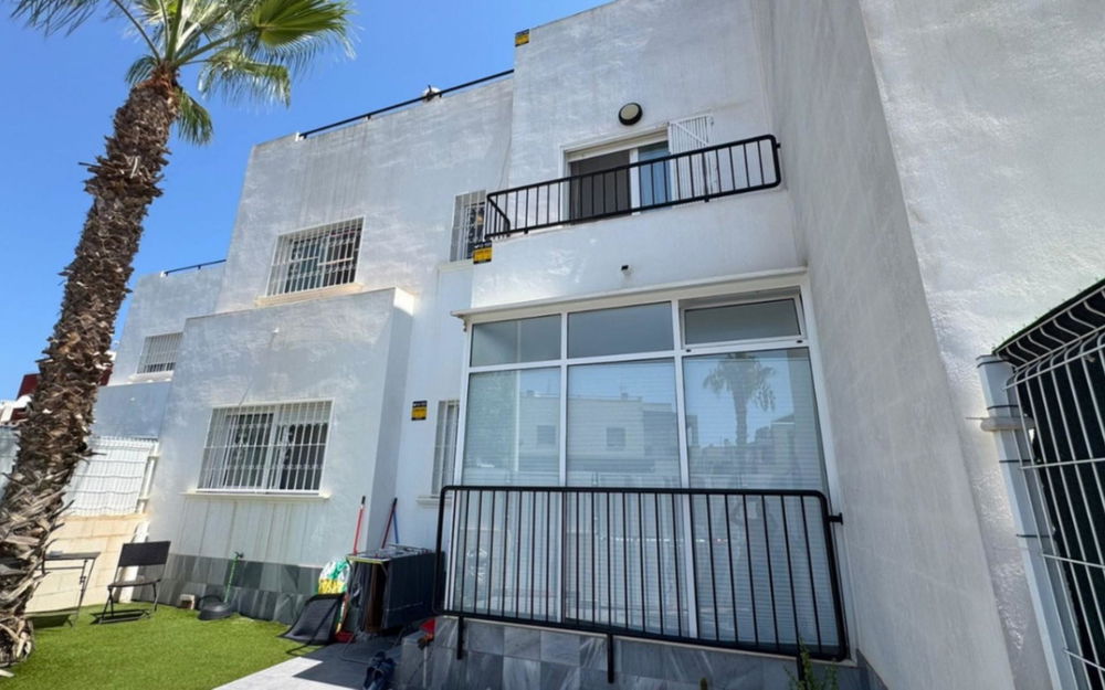 Torrevieja · Alicante REF #CSPX-16663 · Townhouse 3116547230