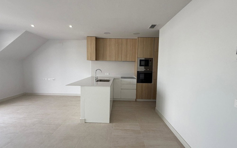Torrevieja · Alicante REF #CSPX-76951 · Apartment 1548727551