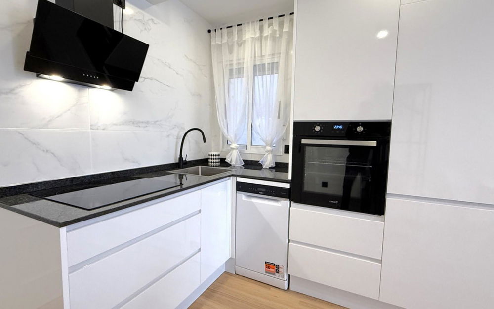 Torrevieja · Alicante REF #CSPX-77282 · Apartment 2211050422