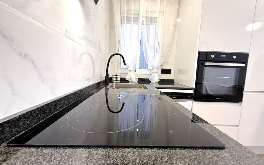 Torrevieja · Alicante REF #CSPX-77282 · Apartment 2211050422