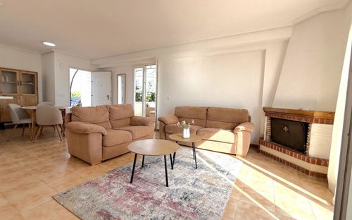 Torrevieja · Alicante REF #CSPX-21380 · Apartment 2744380352