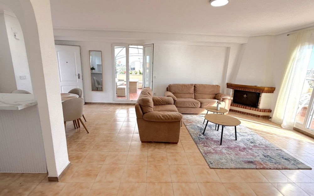 Torrevieja · Alicante REF #CSPX-21380 · Apartment 2744380352