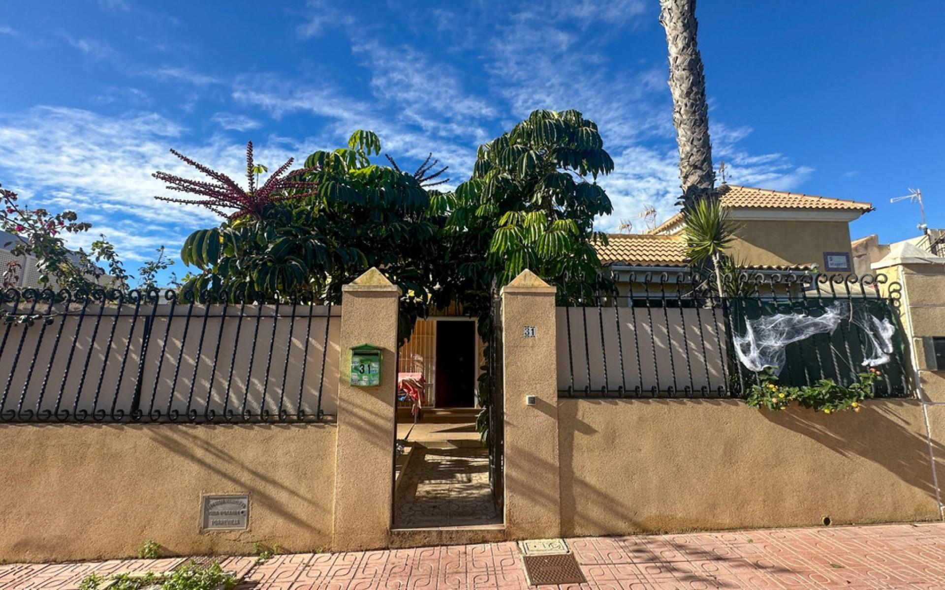 Torrevieja · Alicante REF #CSPX-31427 · Townhouse