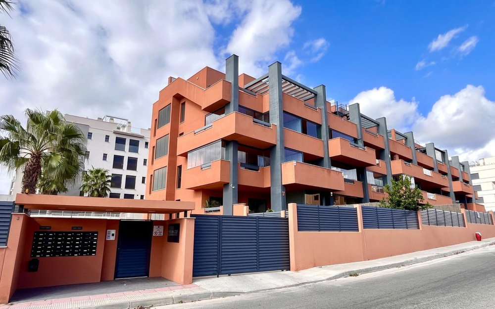 Villamartin · Alicante REF #CSPX-52729 · Apartment 2151217091