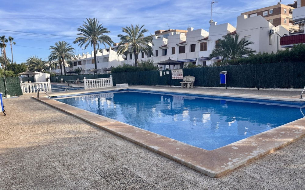 Torrevieja · Alicante REF #CSPX-82227 · Apartment 762337661