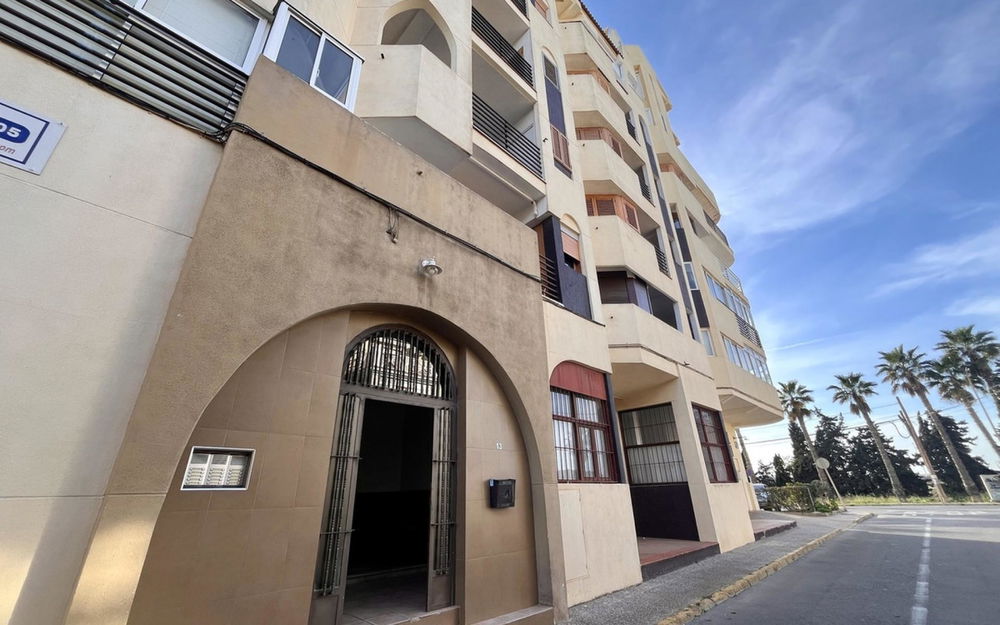 Torrevieja · Alicante REF #CSPX-82227 · Apartment 762337661