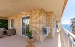 Torrevieja · Alicante REF #CSPX-38737 · Apartment 653944500