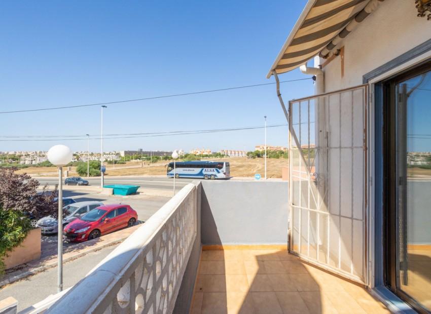 Torrevieja · Alicante REF #CSPX-68326 · Townhouse 2254537637