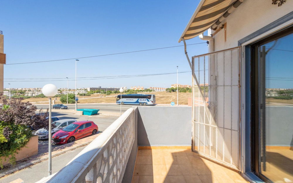 Torrevieja · Alicante REF #CSPX-68326 · Townhouse 2254537637