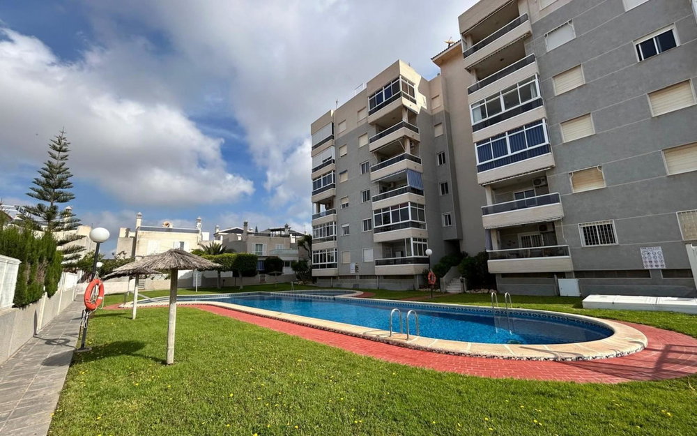 Torrevieja · Alicante REF #CSPX-39058 · Townhouse 1332626504