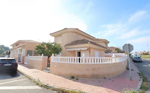 Torrevieja · Alicante REF #CSPX-78219 · Villa 3446471102