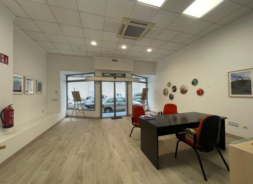 Calpe · Alicante REF #CSPX-46924 · Commercial 193077035