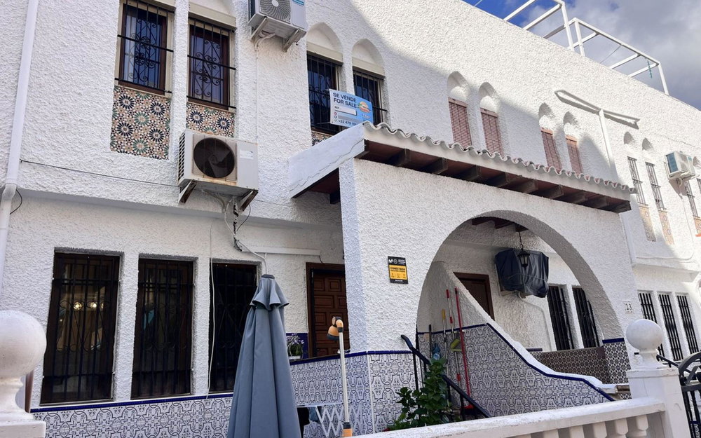 Torrevieja · Alicante REF #CSPX-72338 · Townhouse 2113215733