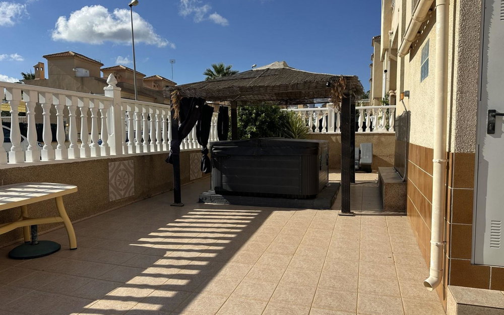 Villamartin · Alicante REF #CSPX-32882 · Villa 4260544402
