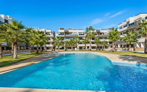 Villamartin · Alicante REF #CSPX-86277 · Apartment 2255765342