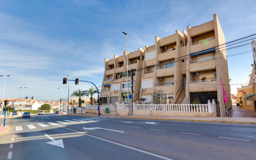 Torrevieja · Alicante REF #CSPX-98851 · Apartment 2541384535