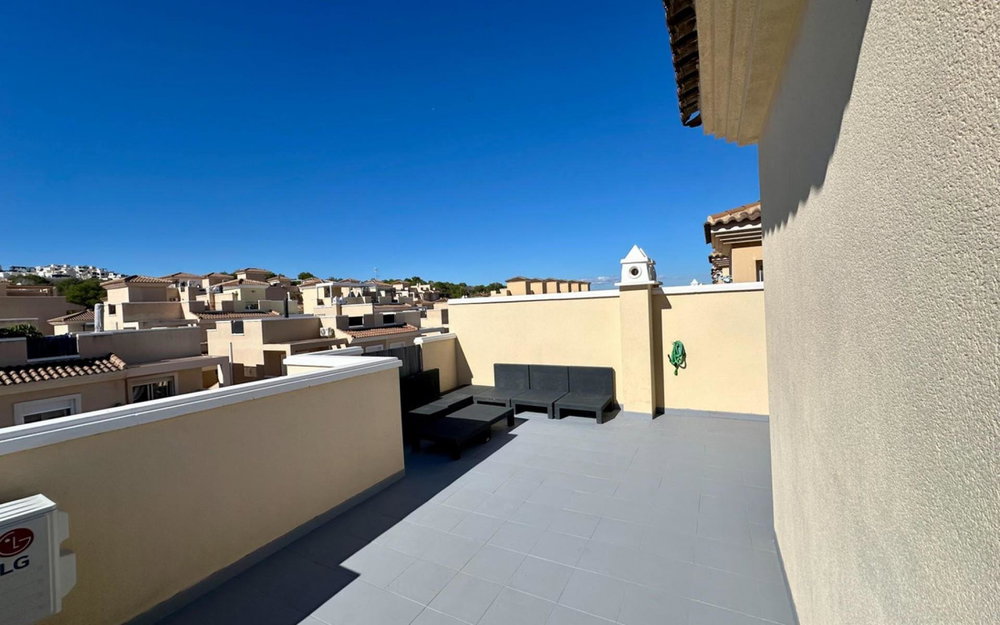 San Miguel De Salinas · Alicante REF #CSPX-87335 · Villa 2389992826