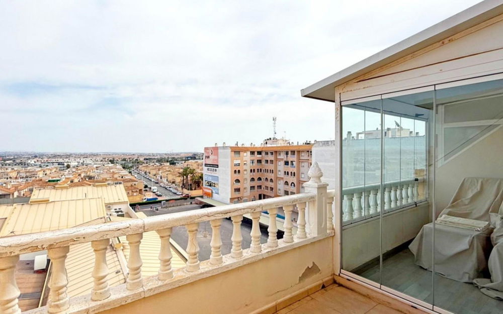 Torrevieja · Alicante REF #CSPX-44097 · Apartment 3021092539