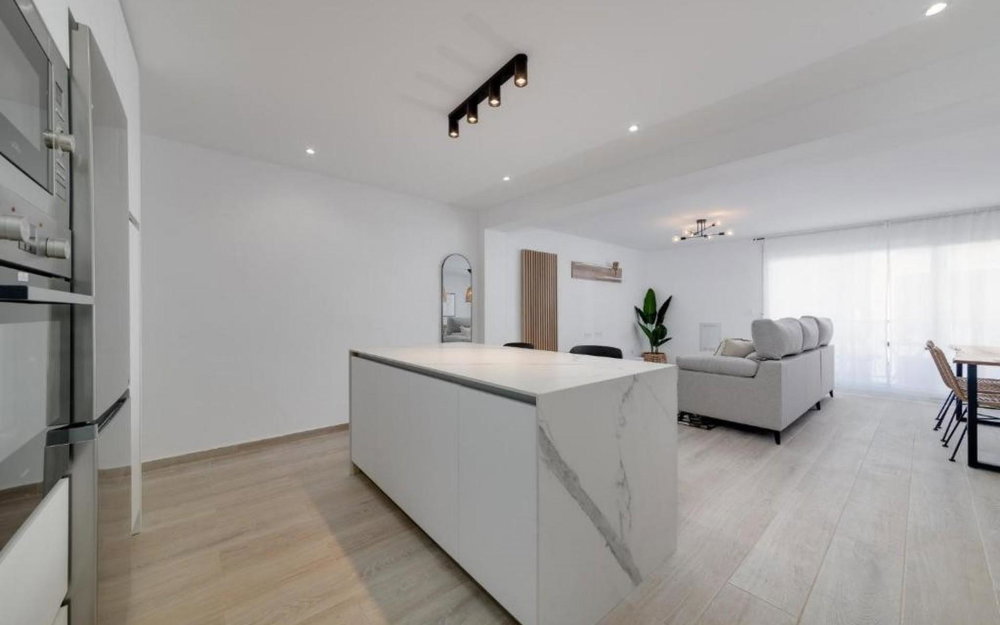 Torrevieja · Alicante REF #CSPX-34372 · Apartment 4055873446