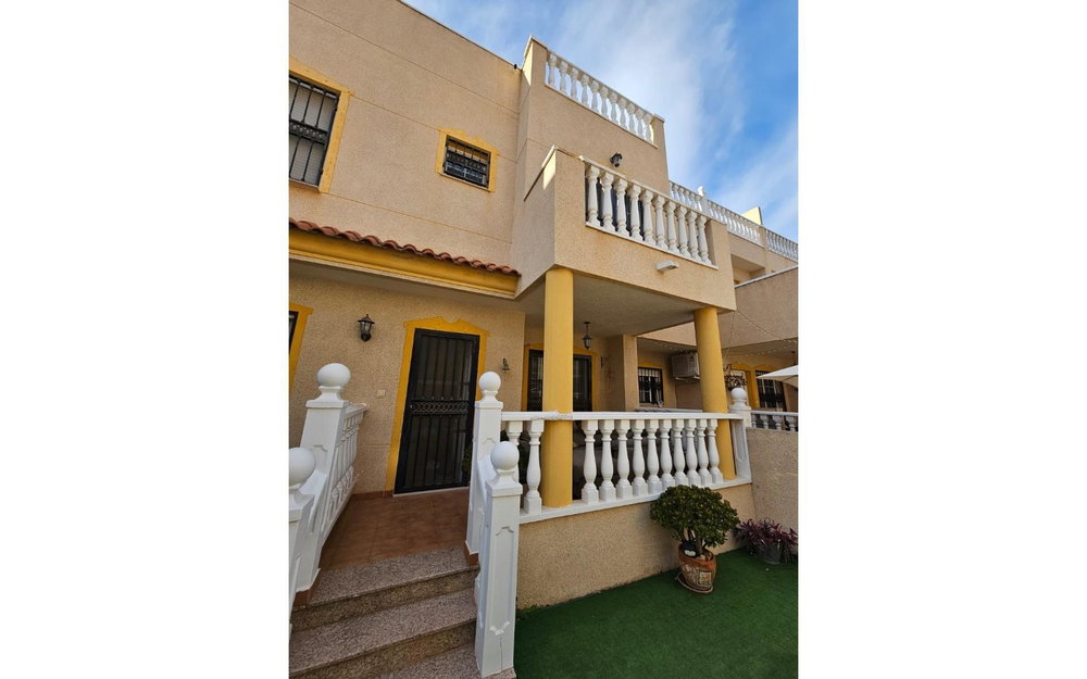 Guardamar Del Segura · Alicante REF #CSPX-54763 · Townhouse 2450110310