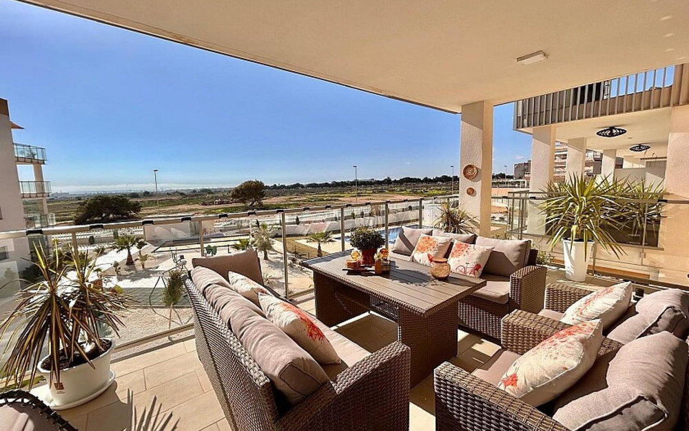 Villamartin · Alicante REF #CSPX-57537 · Apartment 3957246137